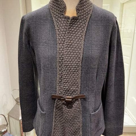 Genser/cardigan /jakke fra Fabiana Filippi i Ull/ Silke og Cashmere