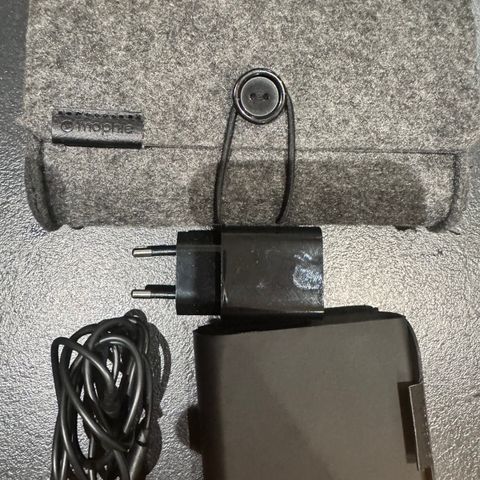 MOPHIE SNAP+ UNIVERSAL TRÅDLØS TRAVEL CHARGER