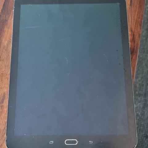 -= Samsung Galaxy Tab S2 knust skjerm =-