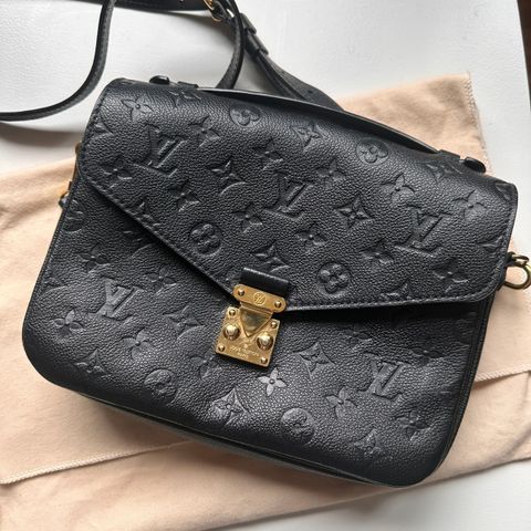 Louis Vuitton Pochette Métis Monogram Empreinte leather