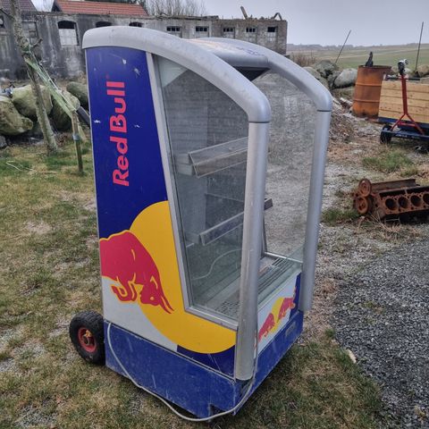 Redbull kjøleskap