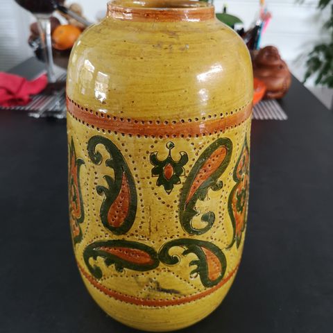 Bitossi Liberty vase.