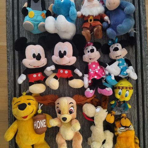 13 Kjempe fine bamser Disney Warner+