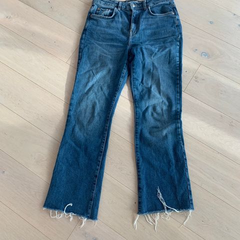 Gina Tricot jeans str 38