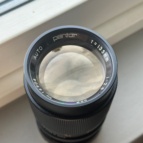 Auto Pentor 135mm f2.8 vintage lens / M42 mount