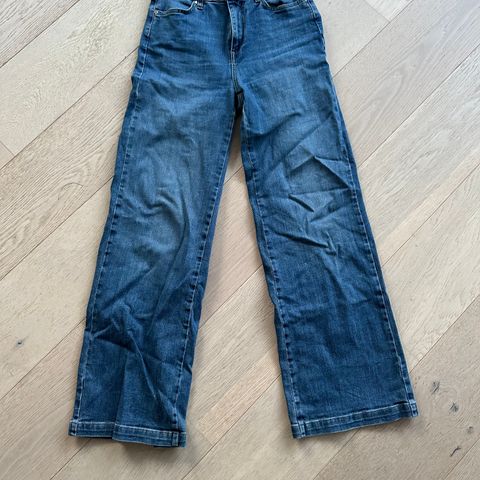 Moderne jeans fra Jean Paul