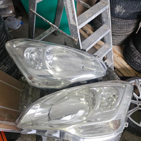 Citroen berlingo frontlamper