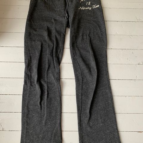 Yoga pants fra Abercrombie & Fitch
