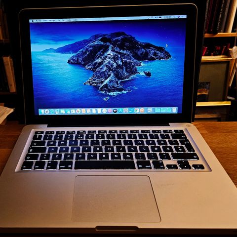 Macbook Pro 13" Mid 2012 med SSD og Sonoma OS 2024 installert