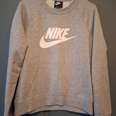 Nike genser str S