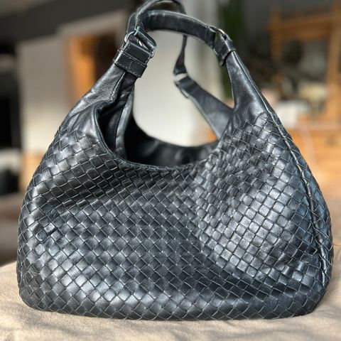 Bottega Veneta Campana Hobo