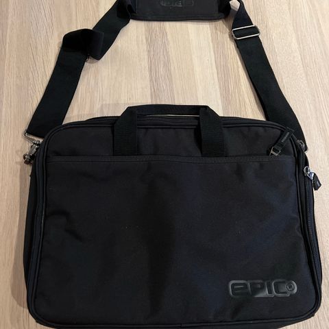 Sort PC-bag "Epic" UBRUKT