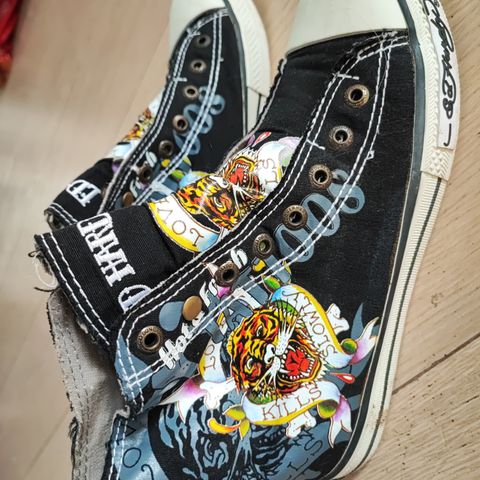 Ed Hardy størrelse 39