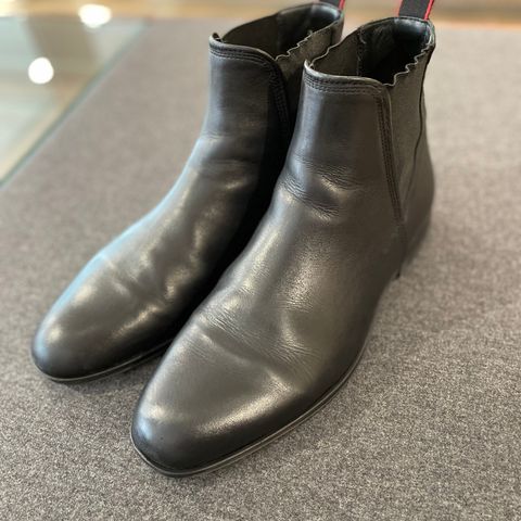 HUGO BOSS Chelsea boots