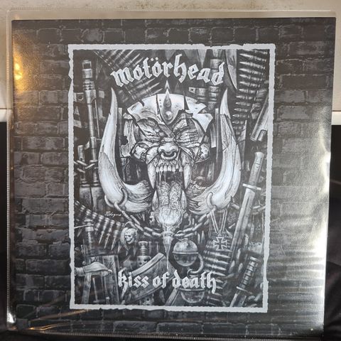 Motorhead  -frakt 99,- Norgespakke  2500 Lper på Finn!