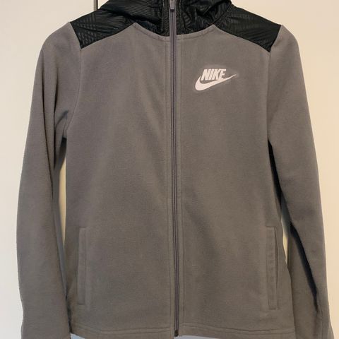 Nike fleecejakke i str. 147-158