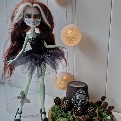 Monster High OOAK dukke