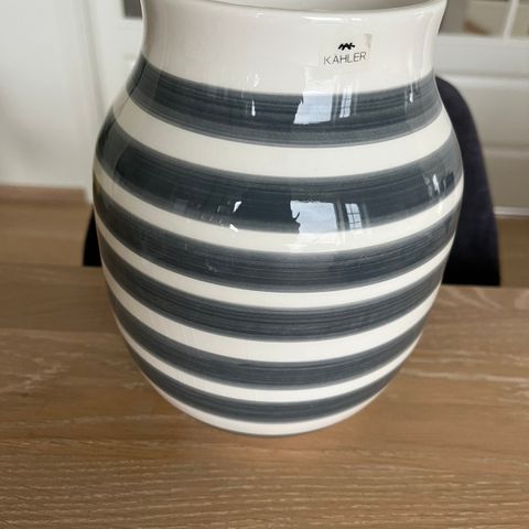 Grå Kahler vase