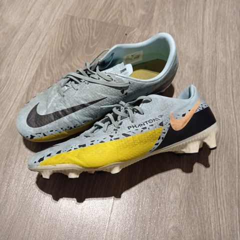 Nike Phantom GT2 Academy fotballsko str 43