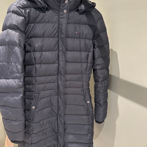 Hilfiger dunjakke str M dame