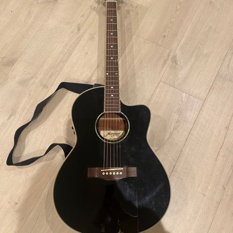 Morgan elektroakustisk gitar med gitarbag