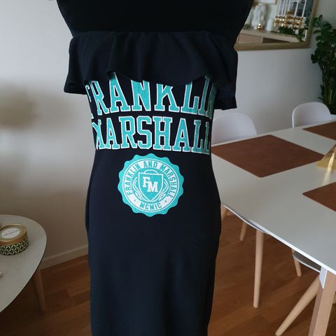 Franklin Marshal jerseystoff svart kjole str. M