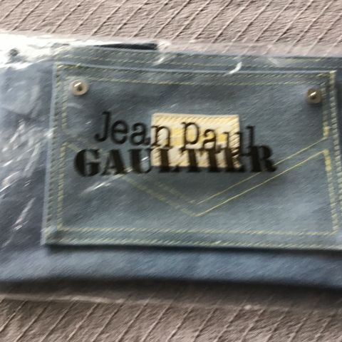 KOSMETIKKVESKE JEAN PAUL GAULTIER NY!