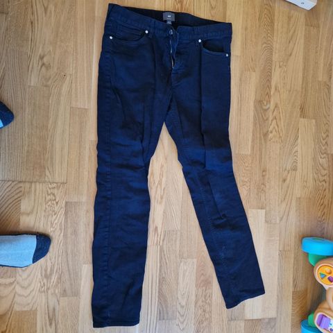 H&M Skinny fit bukse 34