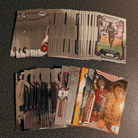 Fotballkort lot 50+ base cards (prizm/mosaic/ol.)