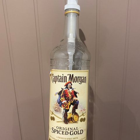 Kul Captain Morgan flaske