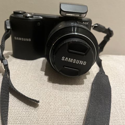 Samsung smart Camera NX2000