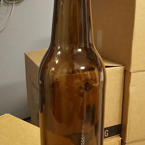 Eske á 24 longneck 0,5 l brune flasker