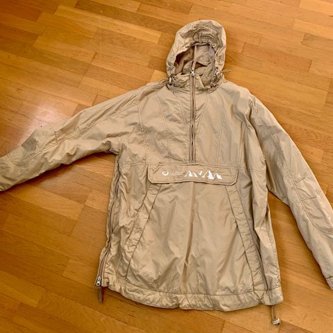 Beige anorakk fra BikBok str L