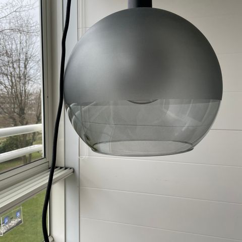 taklampe i glass