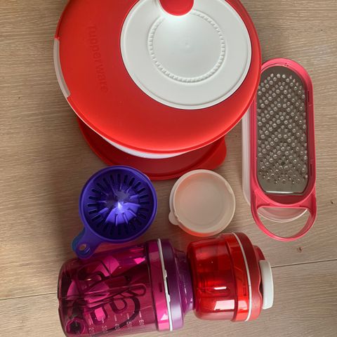 Div. tupperware