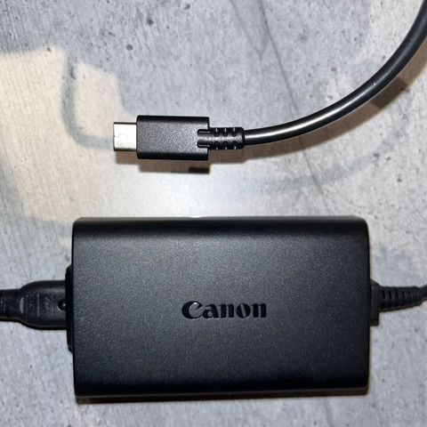 Canon PD-E1 USB Power Adapter