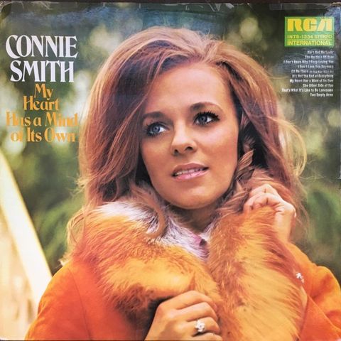 Connie Smith  – My Heart Has A Mind Of Its Own