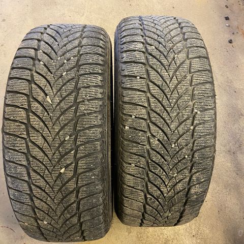 GOOD YEAR  ULTRA GRIP ICE 2 .  225/55 R 17. 101 T