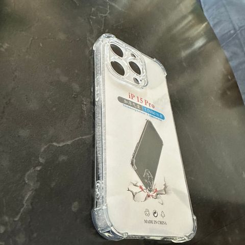 iphone 15 pro Shockproof clear deksel