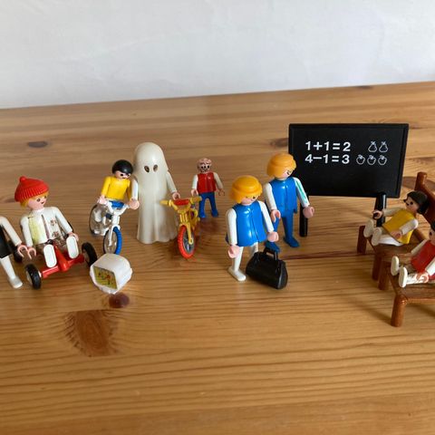 Playmobil, skole og lek