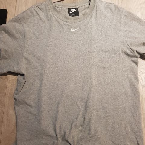 Nike small t skjorte