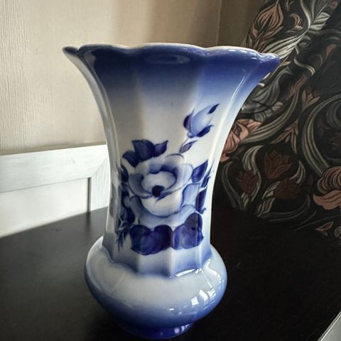 Korosten vase porselen , Ukraina