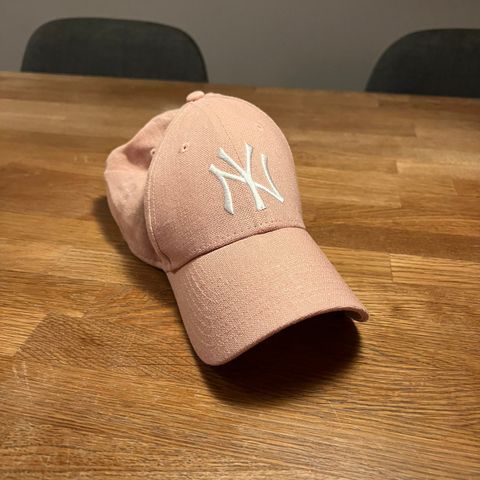 Superfin rosa New Era caps til dame - helt ny