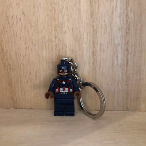 Lego nøkkelring Captain America (hentes/sendes)