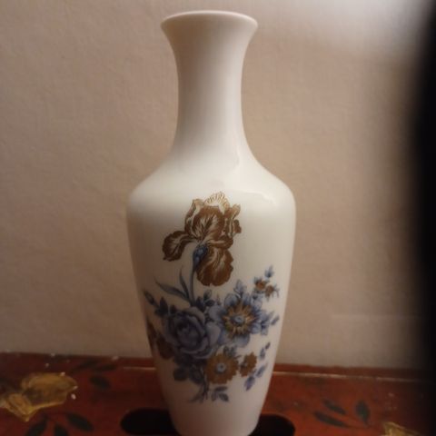 Vase,Kaiser Porselen.