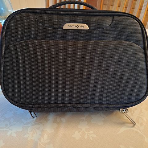 Samsonite toalettmappe selges