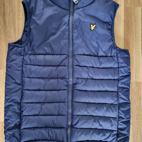 Marineblå Lyle&Scott vest, str. 12/13