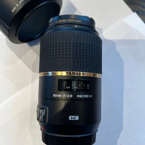 Tamron SP 90mm f/2.8 Di Macro 1:1  VC  USD EF fatning