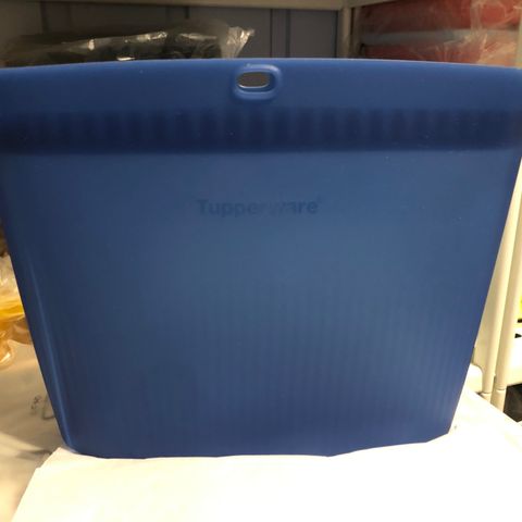 Tupperware Ultimate Silikonpose 1,8 L. Helt ny. GRATIS FRAKT. 1 igjen.