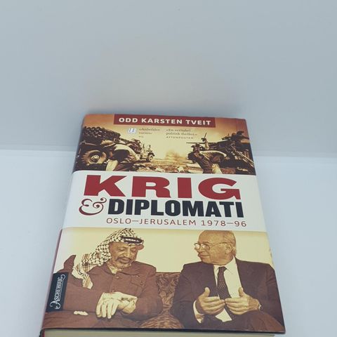 Krig & Diplomati - Odd Karsten Tveit